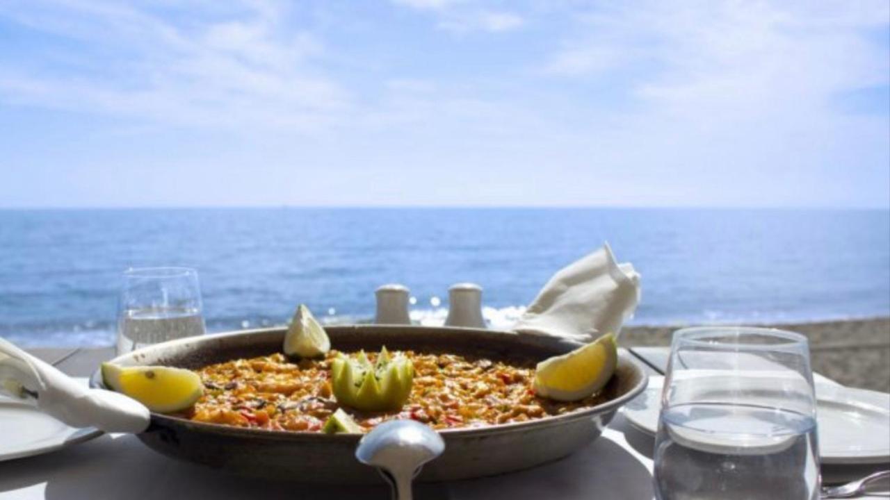 Beachfront Apartment In La Cala De Mijas Extérieur photo