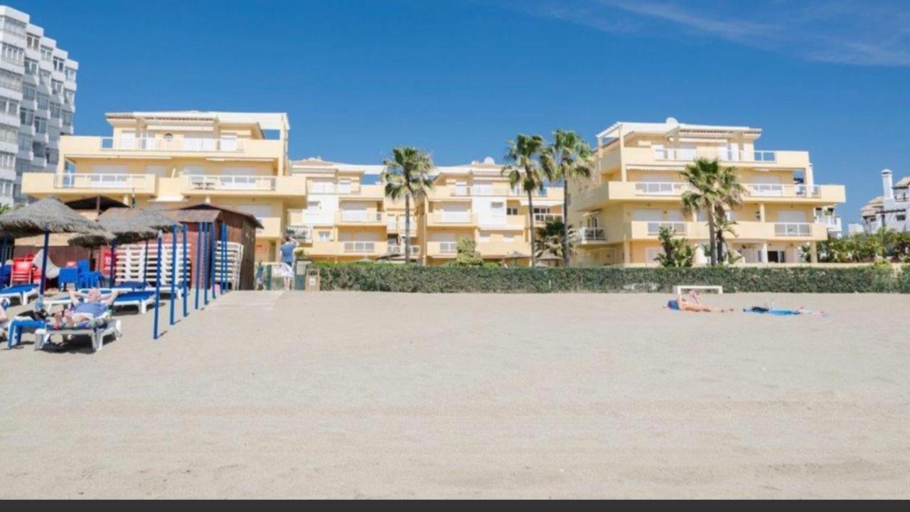 Beachfront Apartment In La Cala De Mijas Extérieur photo