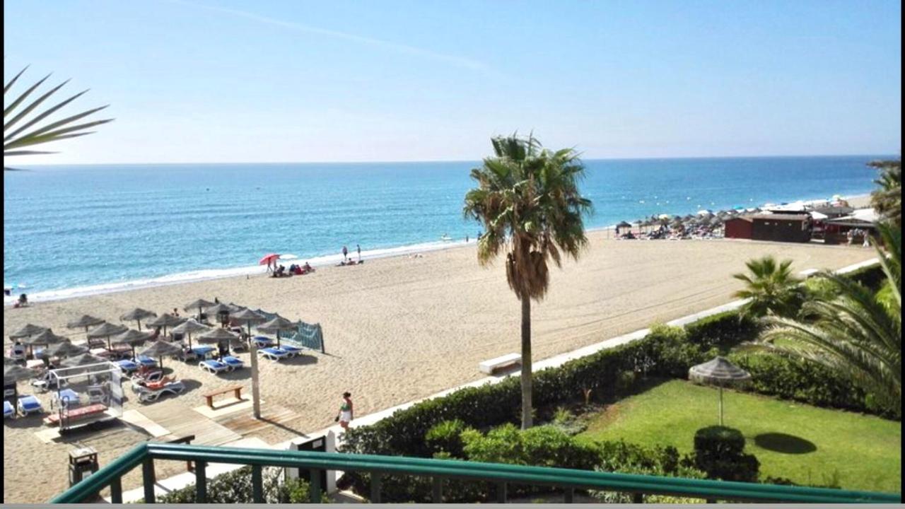 Beachfront Apartment In La Cala De Mijas Extérieur photo