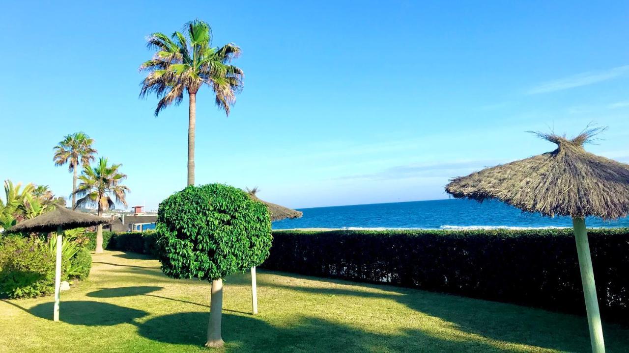 Beachfront Apartment In La Cala De Mijas Extérieur photo
